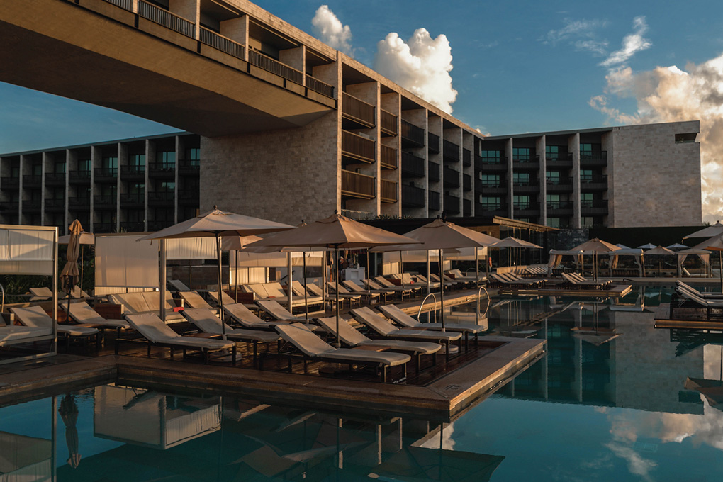 Devossion-by-Live-Aqua