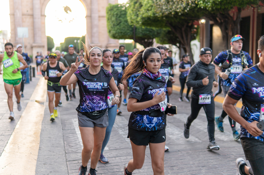 Leon-Consolida-Liderazgo-en-Congresos